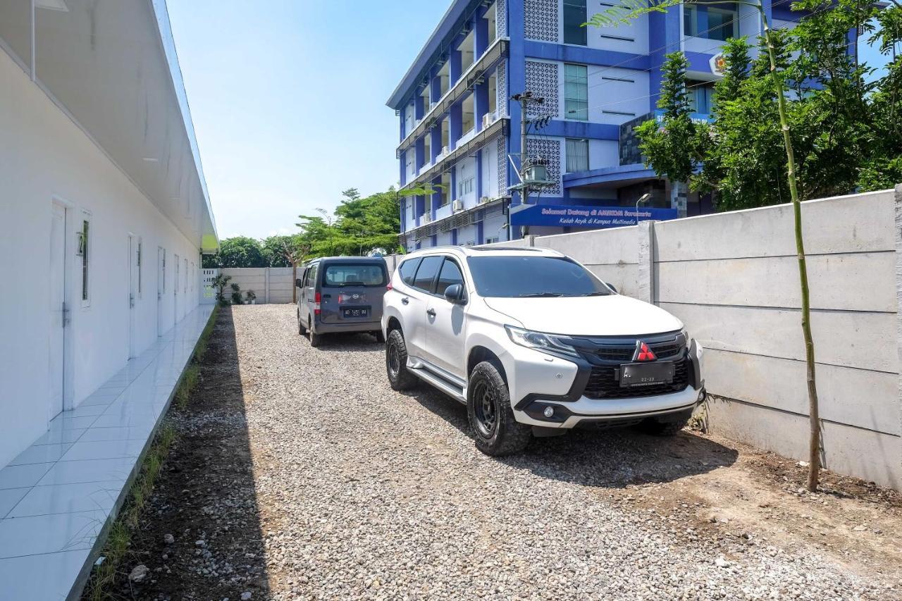Reddoorz Near Tugu Kartasura Hotell Sukoharjo Exteriör bild